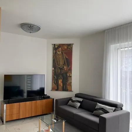 Apartament Carbona Royal 1.11 *