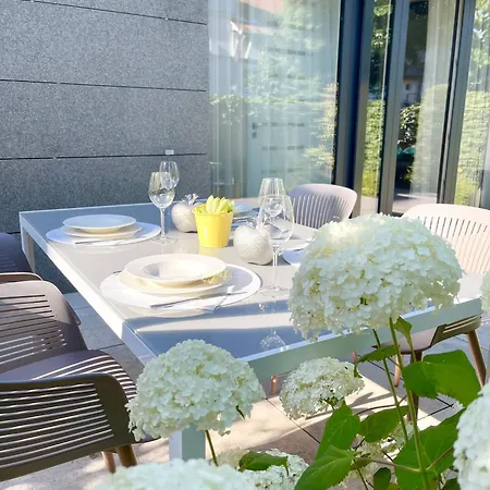 Апартаменты Carbona Royal 1.11 *