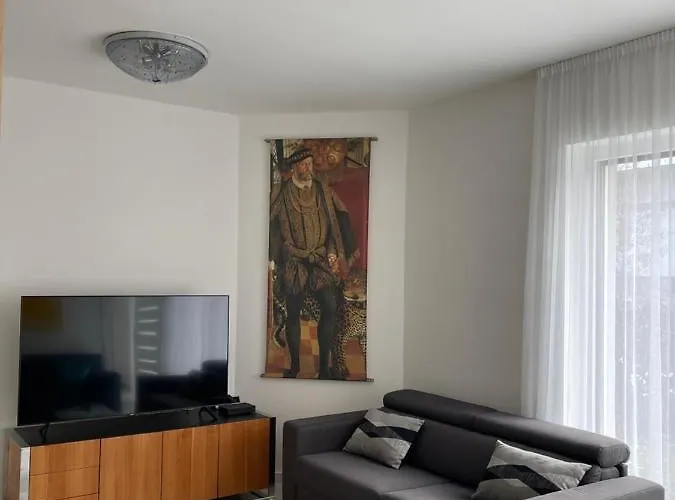 Апартаменты Carbona Royal 1.11 *