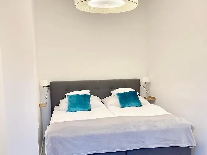 Carbona Royal 1.11 Апартаменты *